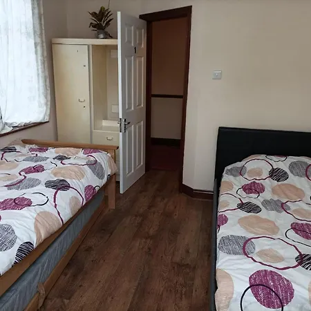 Homestay Selsdon Calm Airbnb