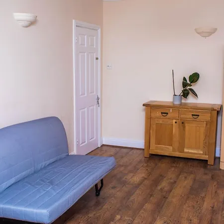 Selsdon Calm Airbnb * Croydon