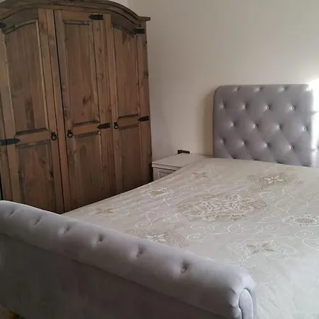 Apartment Primary Bedroom With King Size Bed In 3 *