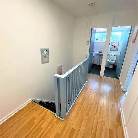 Guest house Stepney 17 Double Bedrooms London