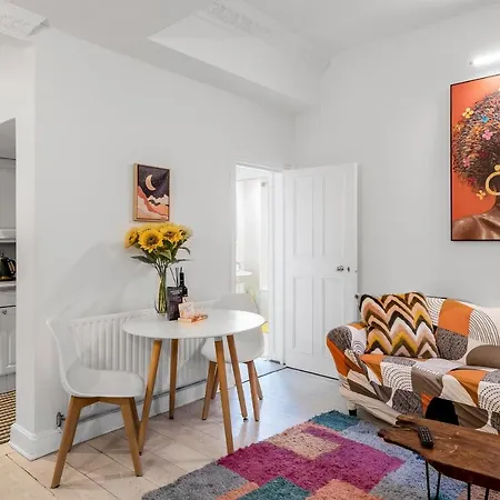Hyde Park Fabulous Apartment