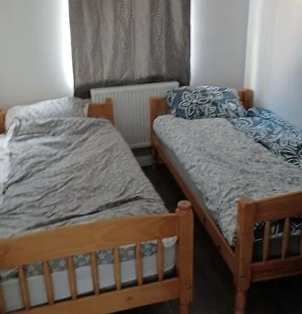 Apartamento Bethel- Beautiful New 1 Bed House Near Station *