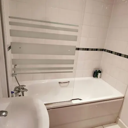 Apartment Custom House *