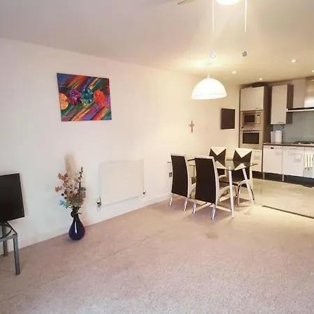 Apartment Custom House