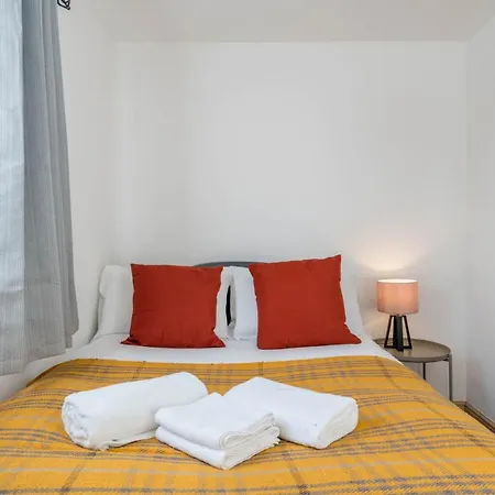 2 Bedroom Flat Near Excel Apartamento Londres