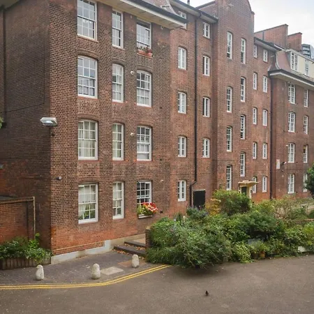 Stylish And Unique 1 Bedroom Flat In Shoreditch Apartment