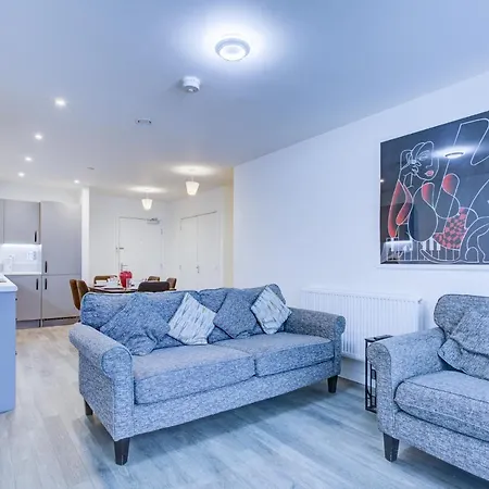 2 Bed 2 Bath Modern In East Acton London