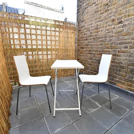 Stylish By Luxestays Fulham London
