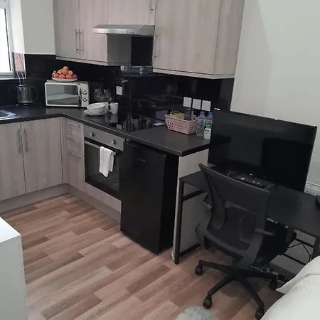 La Vie - Entire - Next To District Elizabeth Line Tube Station - Near London & Wembley Appartement Ealing