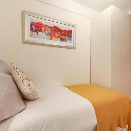 Bryanston Appartement *