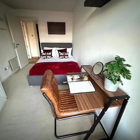 Deluxe Penthouse Riverside View 2 Bedroom Flat With Lift - Old Industrial Factory Warehouse * Londres