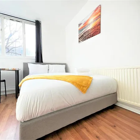 Stepney 17 Double Bedrooms * London