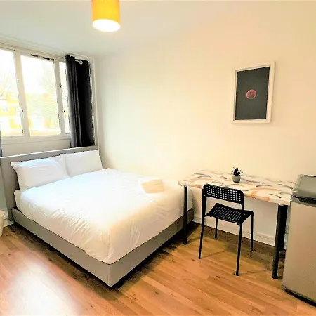 Stepney 17 Double Bedrooms