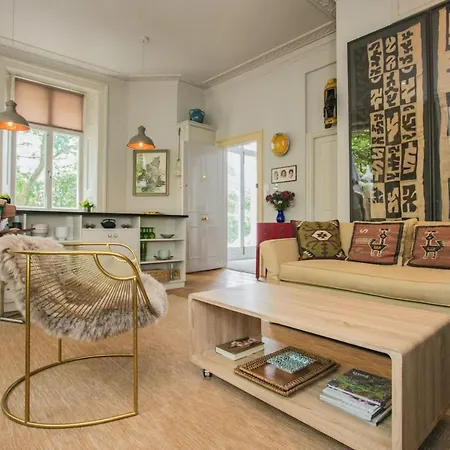 Apartment Tree House Celebrity In Notting Hill London