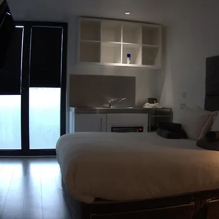 Hotel Abbey Point Wembley