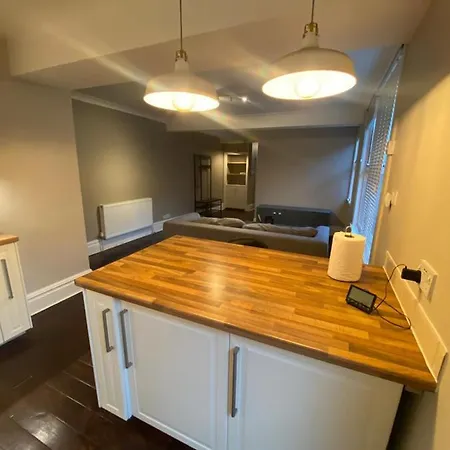 Apartment Spacious 2-bed *