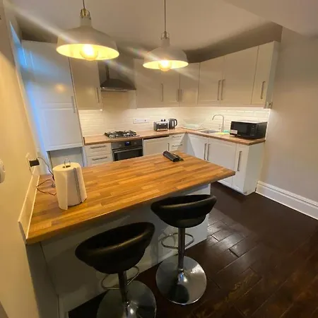 Spacious 2-bed Apartment London