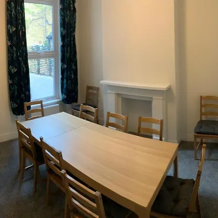 Very Large And Splendid Terrace House In Holiday home *