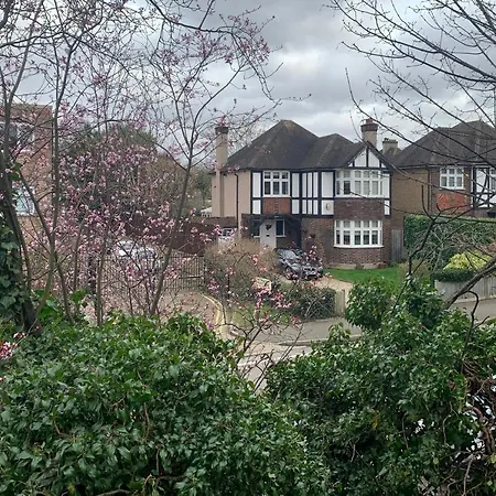 Beddington Park East Guest house Wallington