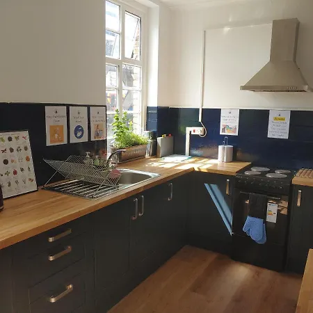 The Walrus Bar And Hostel London