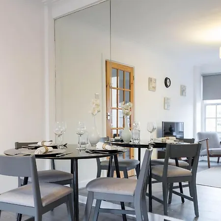 Marble Arch Serviced Apartments Apartment