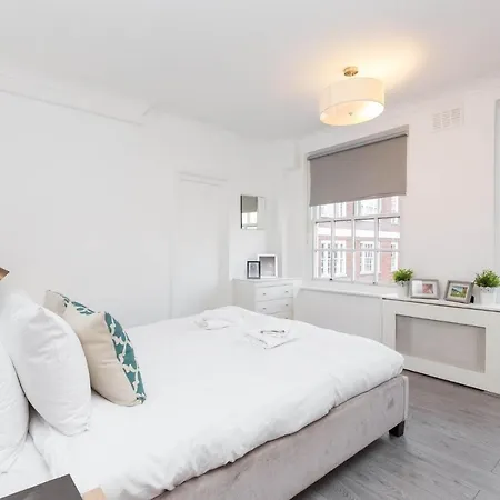 Marble Arch Serviced Apartments Apartment