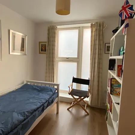 Apartment Bridge Flat - Perfect For Families