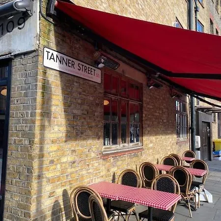 Bridge Flat - Perfect For Families * London