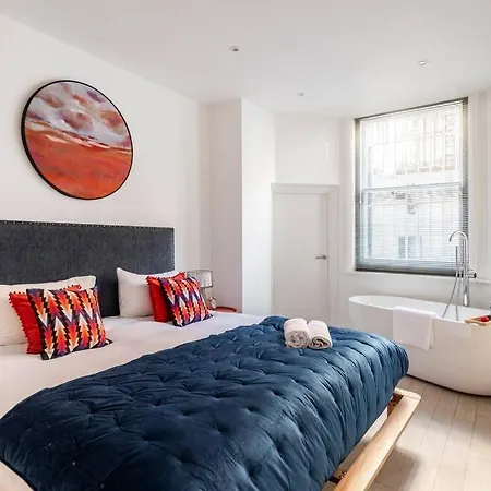 Chelsea Posh Apartment London