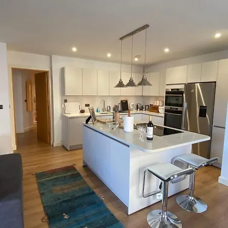 Bridge Flat - Perfect For Families Apartment London