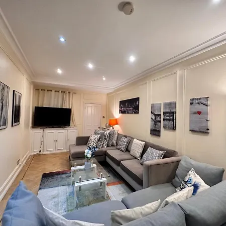 Marylebone 5-bedroom, 4 Baths Private Family Apartment *