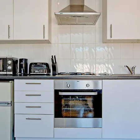 Apartamento Convenient Highbury Fields 1 Bedroom - Parking By Request Londres