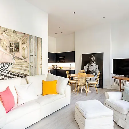 Elegant 3 Bed In Earl's Court London