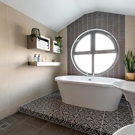 The Chiswick Villa