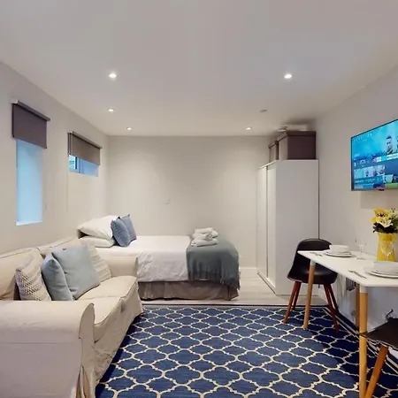 Apartment Wimbledon London