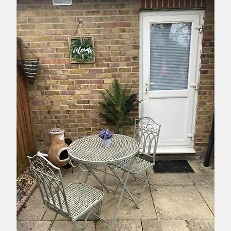 Beautiful 1-bed In London *