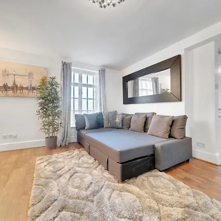 Modern Deluxe 2 Bedroom In Canning Town Excel Centre *