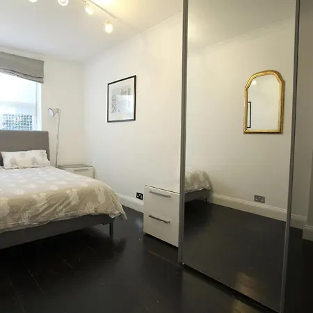 Walk To Notting Hill /paddington 1 B/r With Patio * London