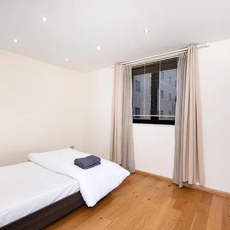 And Spacious 2 Bed *