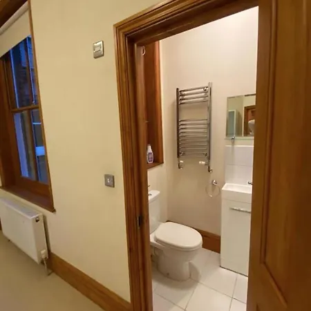 Homestay Elgin Avenue Hububb London