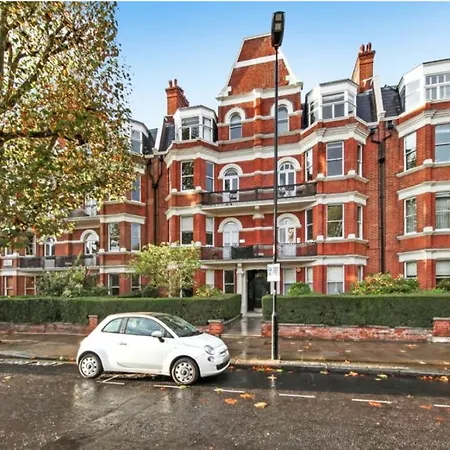 Elgin Avenue Hububb London