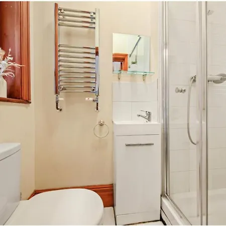 Elgin Avenue Hububb Homestay London