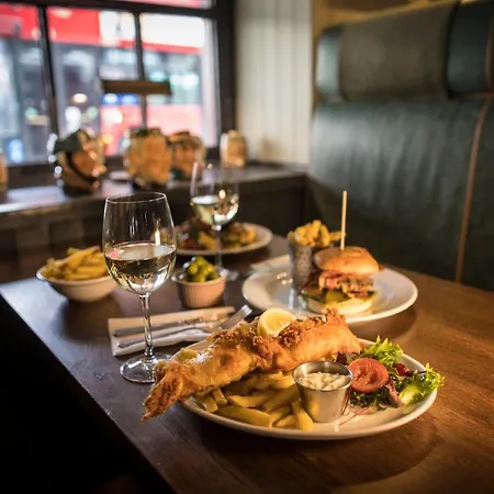 The Pride Of Paddington Hostel London