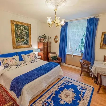 Dawson Place, Juliette's Londra