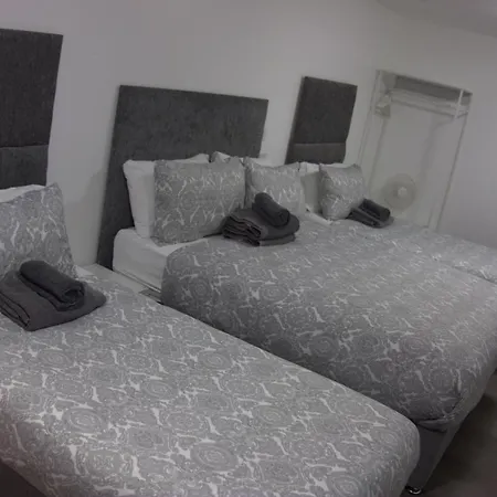 Abbey Point Hotel 3*