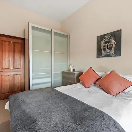 Homestay Elgin Avenue Hububb London