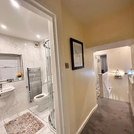 Marylebone 5-bedroom, 4 Baths Private Family London