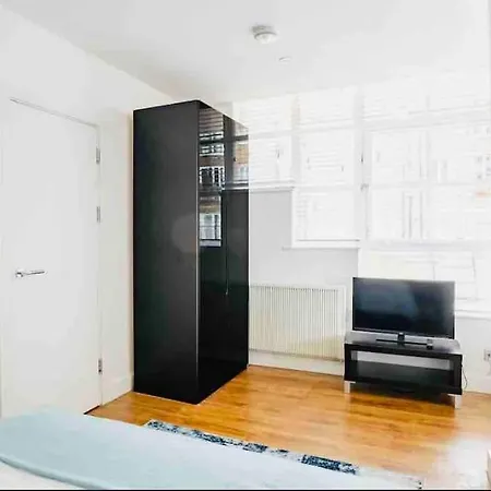 Canary Wharf Luxury