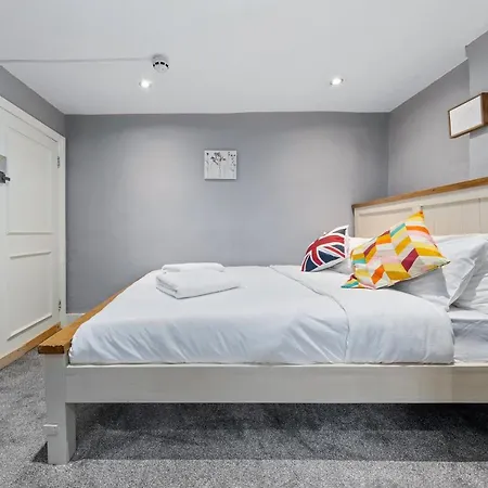 Number 27 Guest house *