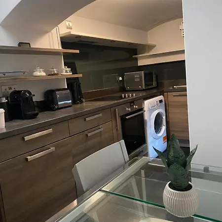 Apartment Beautiful Modern Studio In High Street Kensington